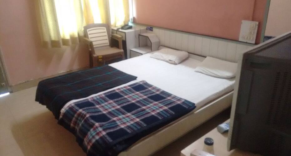 Hotel Gandharv Palace KARAD, Karad 1